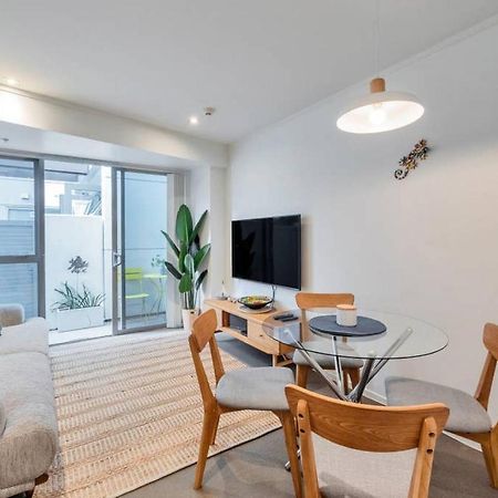 Metro Living Apt Near Skytower And Parking Окленд Экстерьер фото